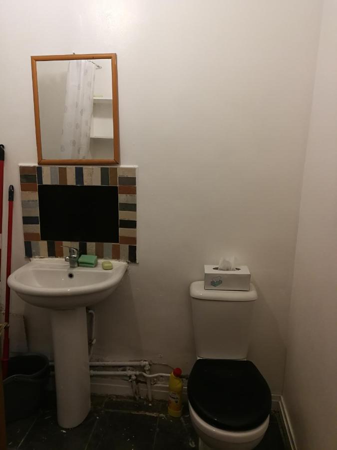 Budget Double Bedroom Near Glasgow City Centre And West End 外观 照片